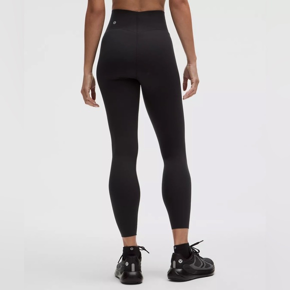 - lululemon athletica Women's lululemon Glow Up™ Super-High-Rise Tight 25" - Picture 4 of 10